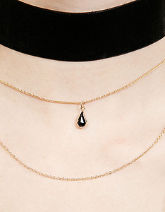Wide velvet choker with chains